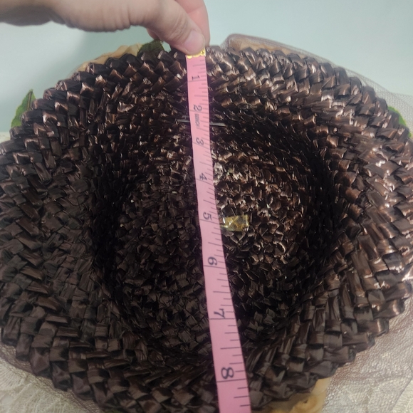 Vintage 1950s/1960s Brown Woven Straw Brimmed Floral Net Hat Church Garden Party main image 4